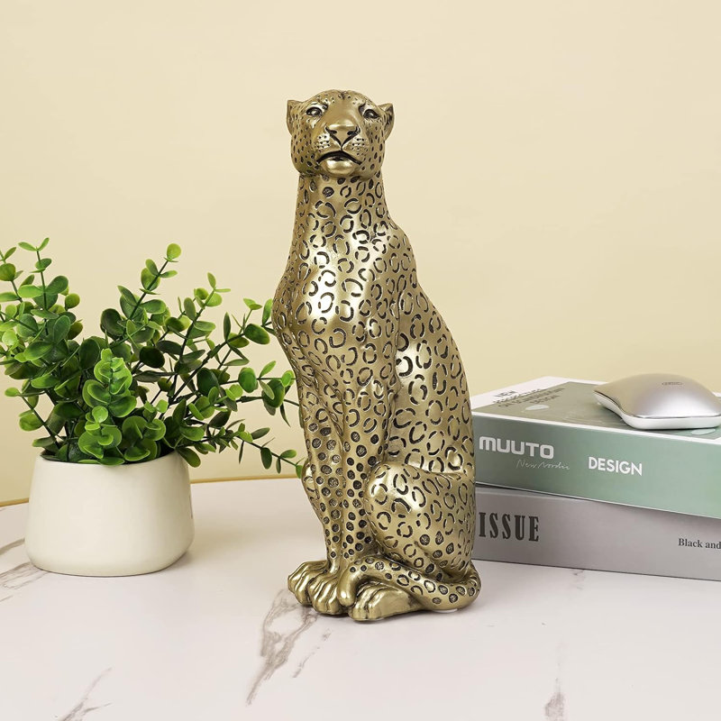 Yeraldo Figurines & Sculptures