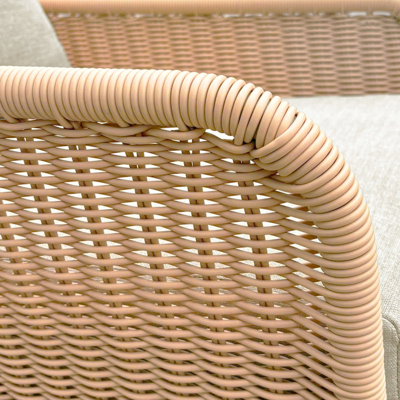 Chaise beige avec structure en bois et coussins relaxants, Beige