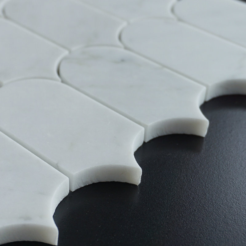 Carrelage mosaïque en marbre poli 12,11 po x 12,11 po Moonlit Arches, Carrare blanc