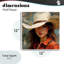 Plaque murale «Cowgirl Gaze Beneath Hat» par Kim Allen