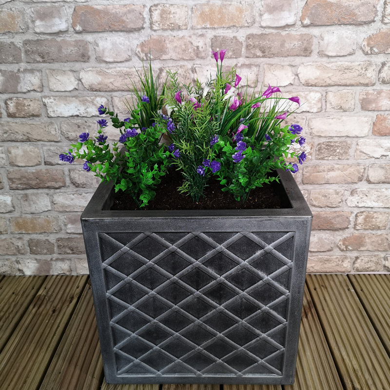 Samuel Alexander Pot Planter