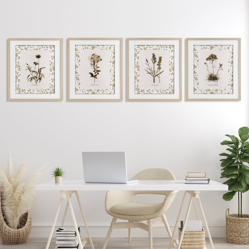 «Neutral Imperial Flower Study», ensemble de 4 reproductions encadrées sous verre, par Kelly Donovan, H 21 po x l 17 po