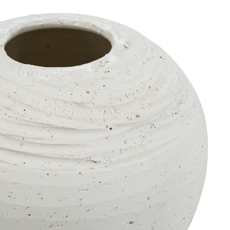 Vase rond en céramique tirée à la main avec finition blanche mouchetée, H 6,8 po x l 7,3 po x P 7,3 po