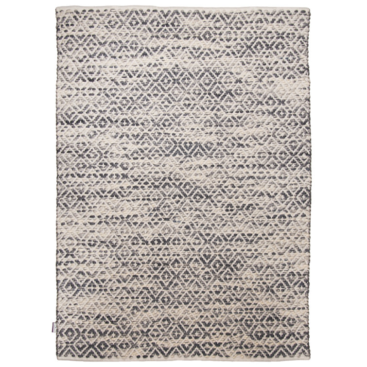 Smooth Comfort Geometric Hand Woven Area Rug