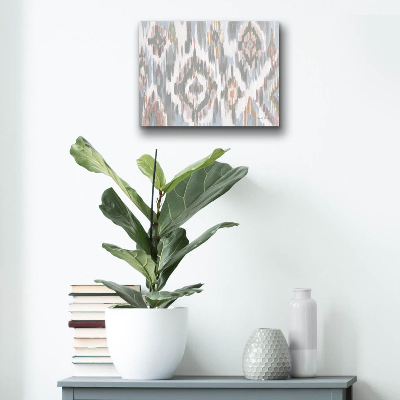  «Ikat Jewel 1 Blush Gray» par Farida Zaman, art mural en verre acrylique, 16 po x 12 po