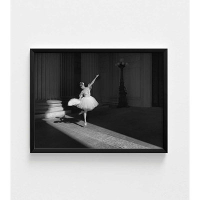 Grace in Light – Black and White Ballet Photography