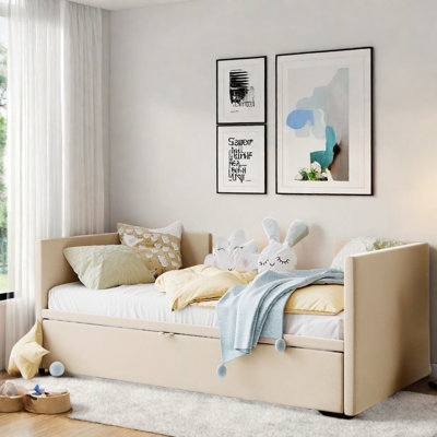 Upholstered Daybed With Pop Up Trundle