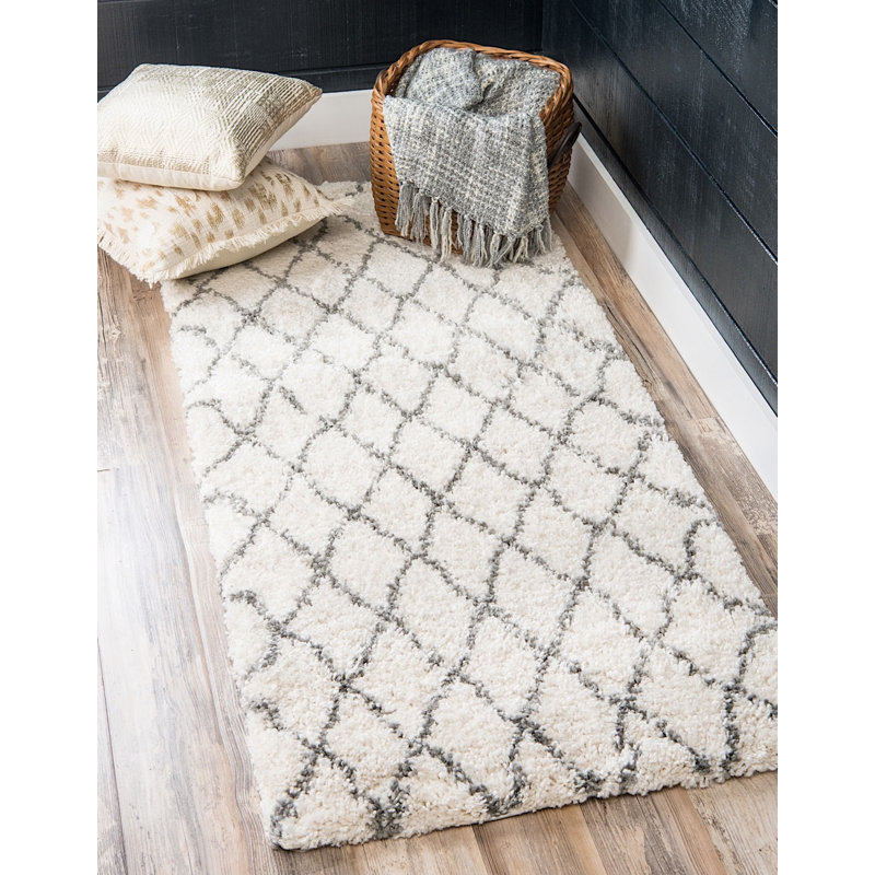 Tapis à poils longs couleur de nuage Walshville, Tapis de couloir 2 pi 7 po x 10 pi