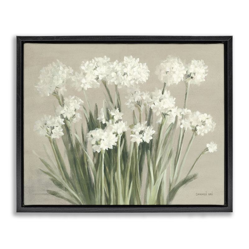 «Snowy Floral» par Danhui Nai, H 25 po x l 31 po, Cadre flottant noir de jais