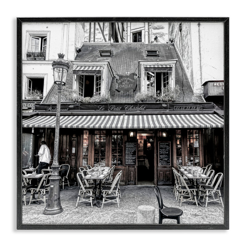 «Sidewalk Café Bistro», estampe numérique encadrée par Graffi *ee Studios, Giclée encadrée noir minuit, H 24 po x l 24 po