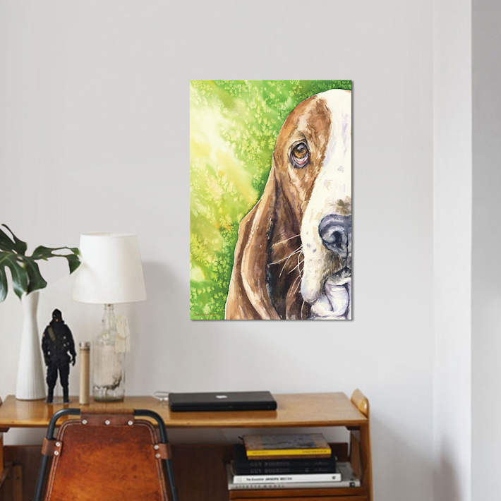 «Basset on Green» par George Dyachenko - impression sur toile tendue, H 12 po x l 8 po x P 0,75 po, Toile tendue