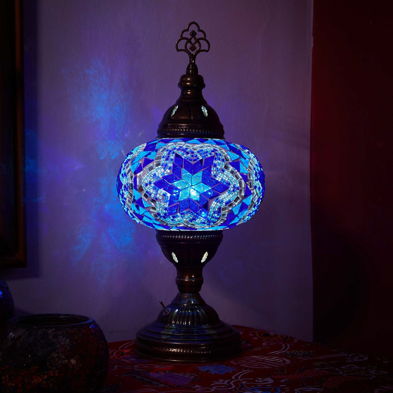 Karlie Metal Table Lamp, Blue