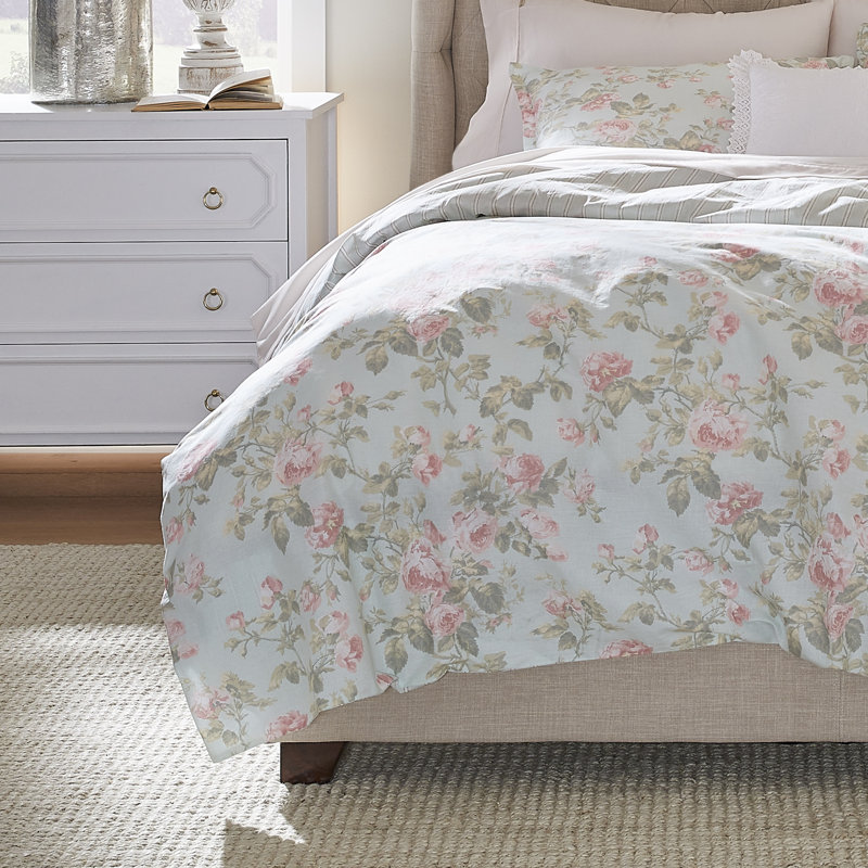 Madelynn Full/Queen Blue Cotton Floral Bedspread Cover Set