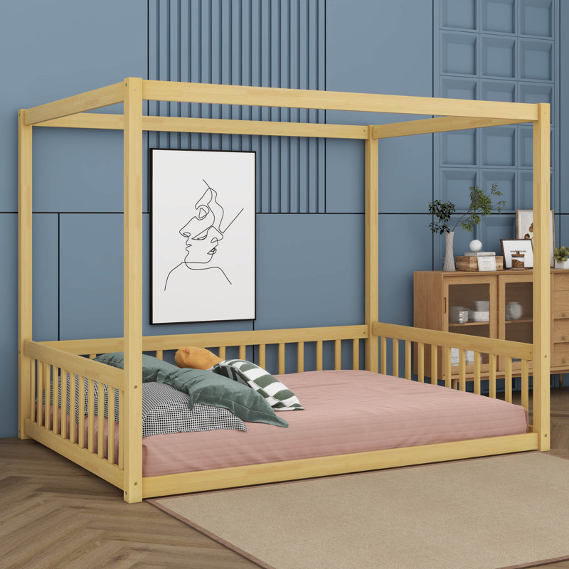 Lit à baldaquin avec barrières de sécurité, cadre et clôture en bois d'hévéa, lit cabane pour enfants favorisant l'imagination.