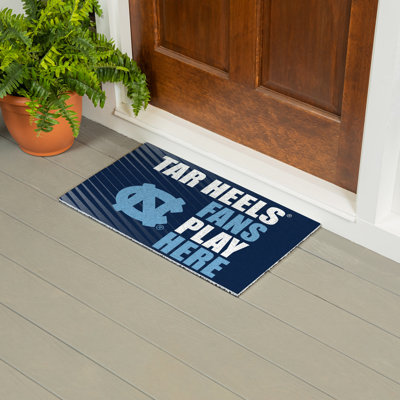 Tapis en PVC de l'Université de la Caroline du Nord, 28 po x 16 po