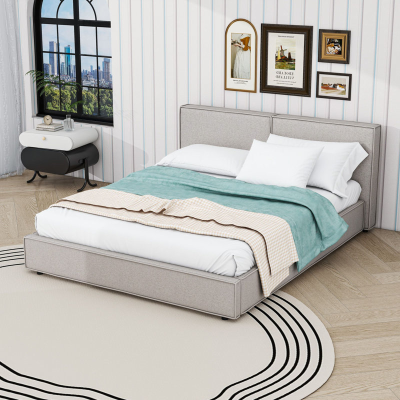 Grand lit plateforme tapissier avec tête de lit, pieds centraux et lattes de bois, Beige