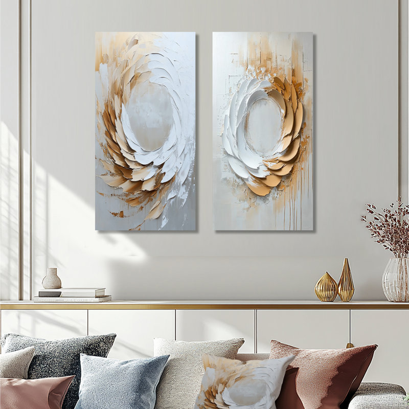 Spirales abstraites dans des tons de beige et de blanc I - ensemble de 2 pièces d'art botanique, H 28 po x l 24 po