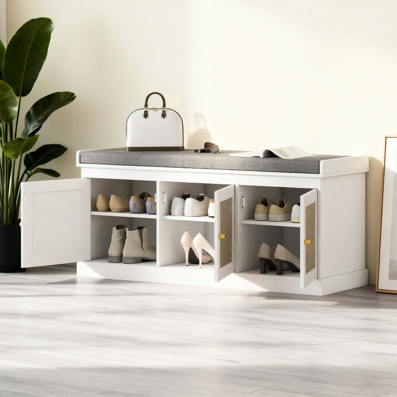 Banc de rangement pour chaussures avec portes, coussin de 39,4 po de largeur, housse amovible, tablettes flexibles réglables au design tissé pour la chambre à coucher et amplement d'espace pour 9 paires, positions de tablettes, sièges confortables