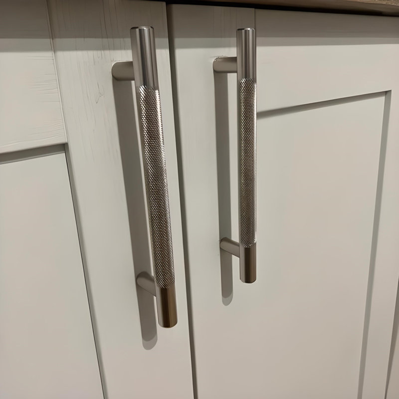 Idora 6.4 cm Centre Bar Handle, Brushed Silver