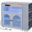 Îlot de rangement roulant pour cuisine avec DEL, prise de courant, porte en verre cannelé et tablettes spacieuses, portes mobiles grises, lumières, compartiment de prises de courant-440439701