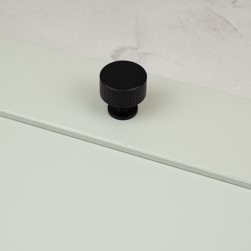 Matt Black Reeded Knob, 28mm Knob
