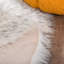Tapis rond en fausse peau de mouton blanc / gris