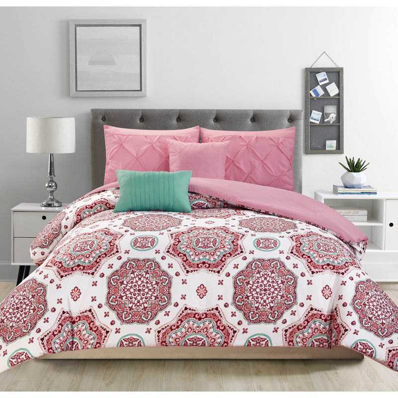 Poar Reversible Comforter Set, King Comforter + 4 Additional Pieces