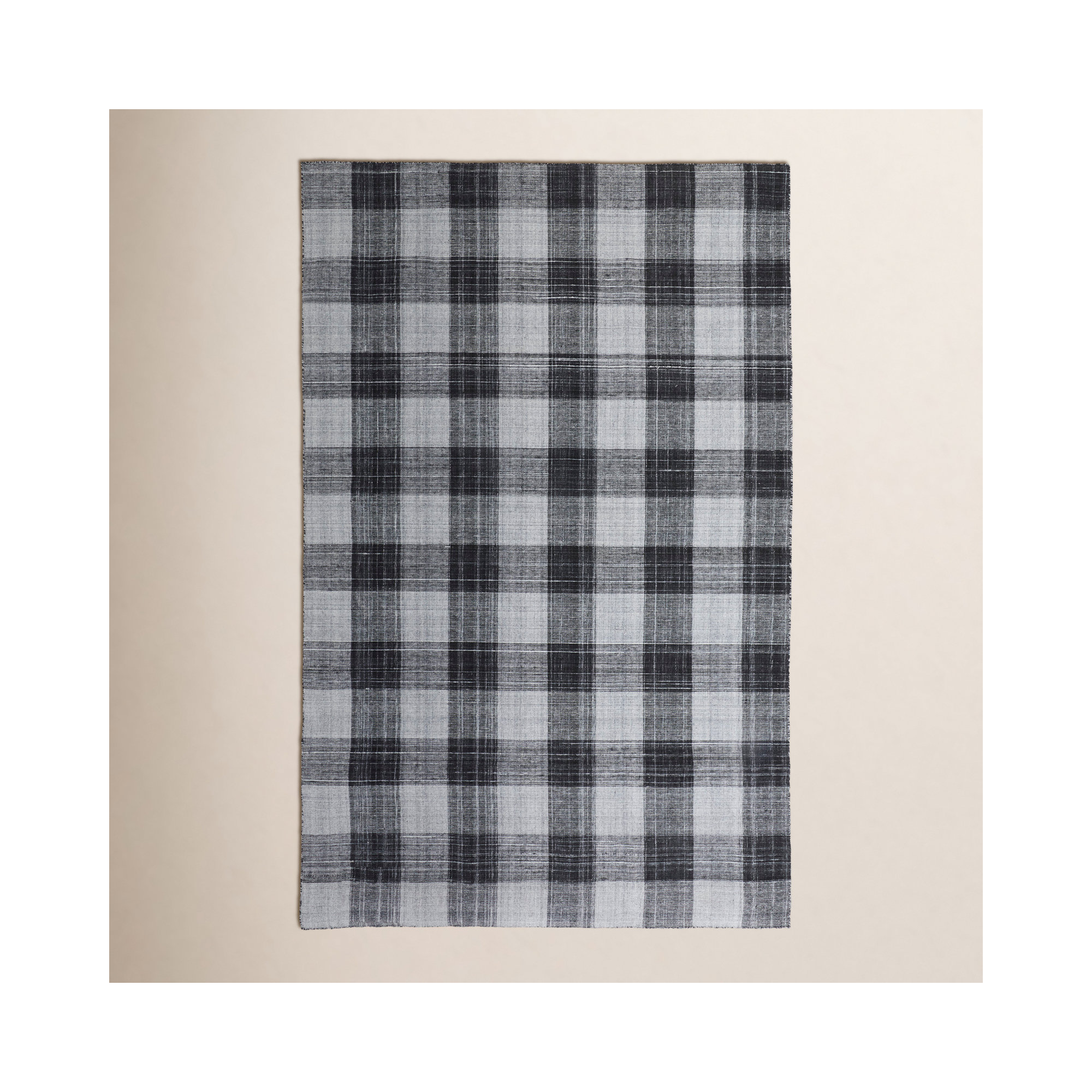 Andale Handmade Noir Black Rug, Rectangle 5' x 8'