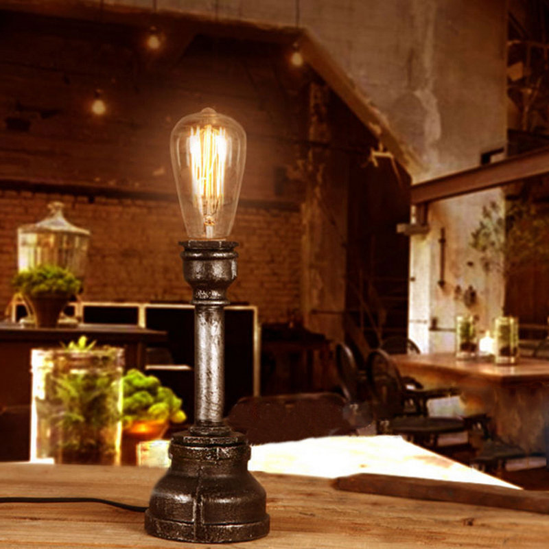 Lampe de table rétro en métal de style industriel