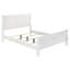 Chambre à coucher Queen 4 blanche, comprenant lit, table de chevet, commode et miroir, cadre de lit ajustable, tête de lit à panneaux blancs, quatre tiroirs de rangement avec accents décoratifs.