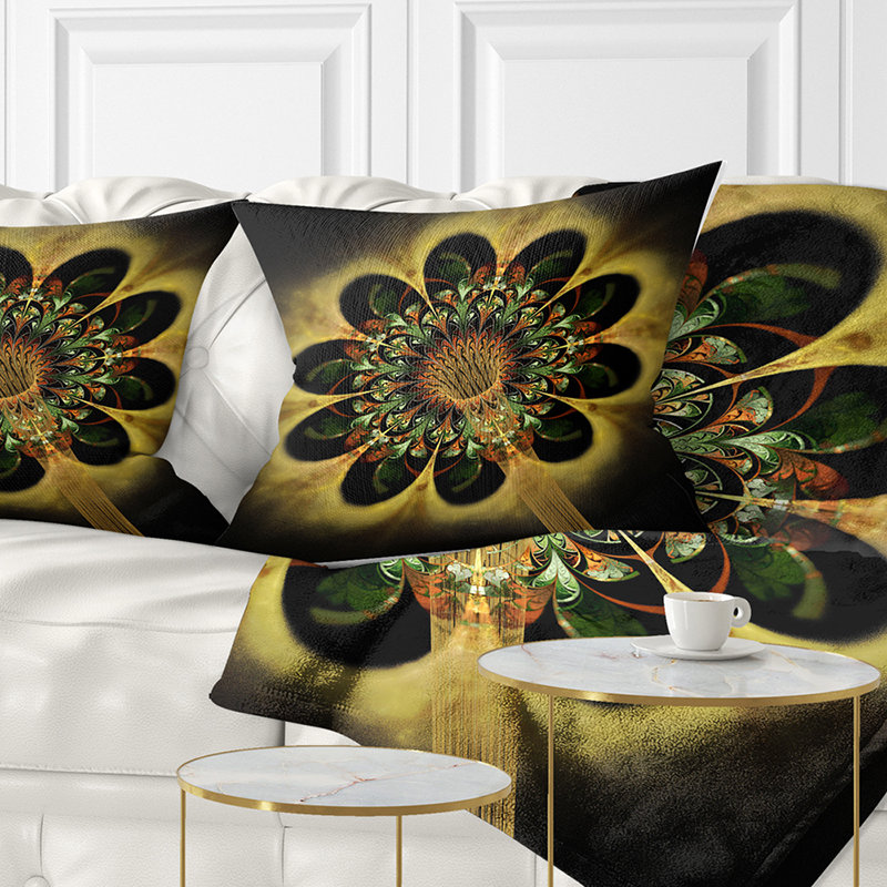 Pétales arrondis fleur jaune foncé - coussin imprimé floral, 16 po x 1 po, Coussin décoratif