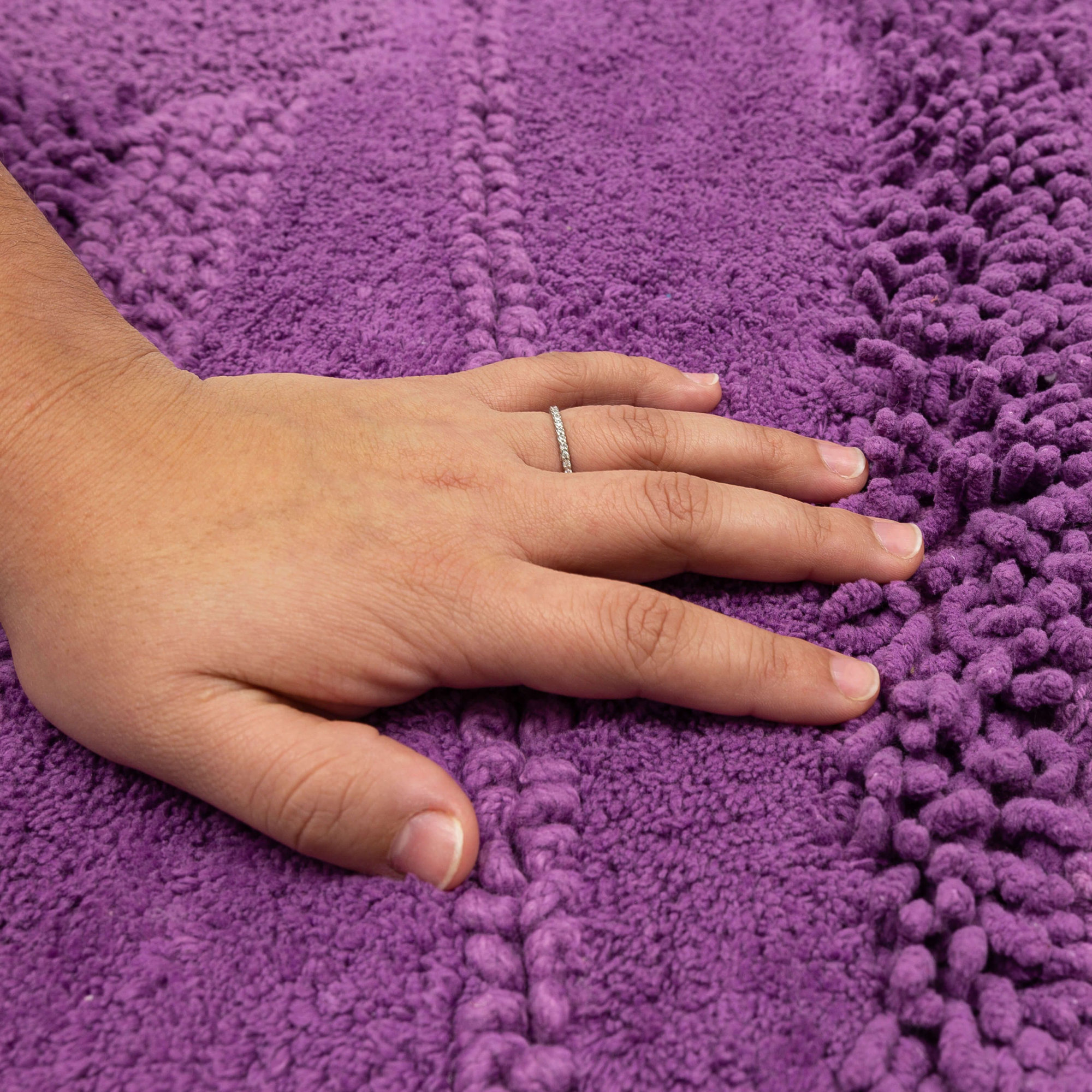 Laverne Solid Cotton Bath Rug, 27" W x 45" L, Fiesta Violet