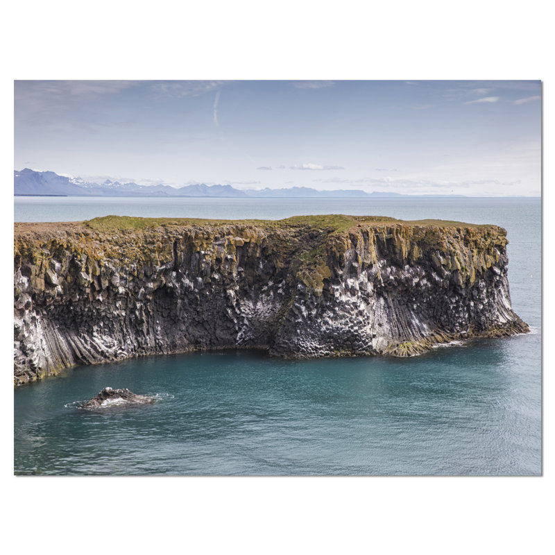 «Huge Rock in Coastline Panorama», reproduction de photo sur toile tendue, H 8 po x l 12 po x P 1 po