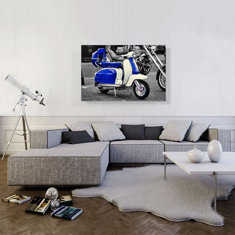 «Blue and White Italian Vespa Scooter», reproduction de photo sur toile tendue, H 26 po x l 40 po x 1,5 po