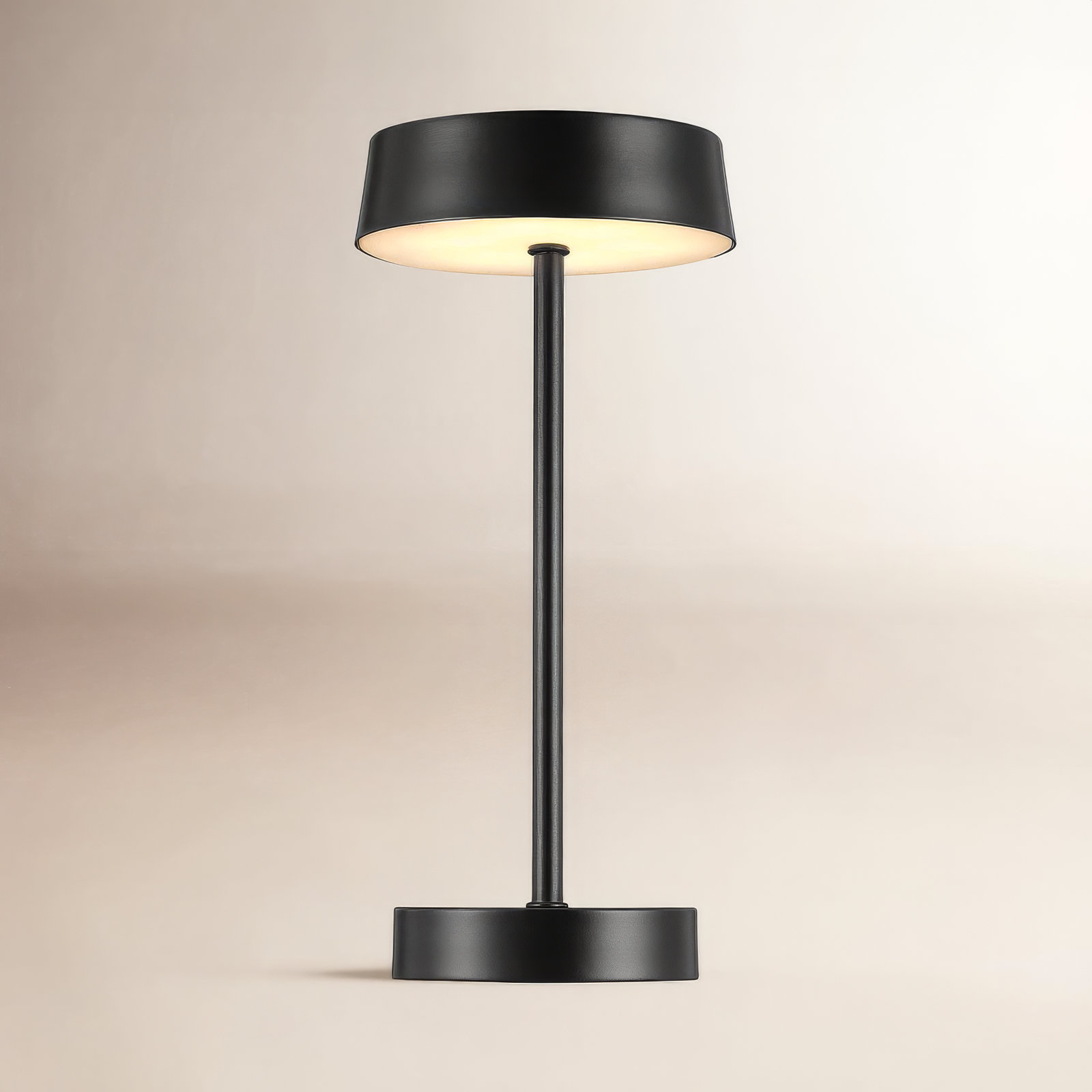 Jersey Metal USB Desk Lamp Lamp