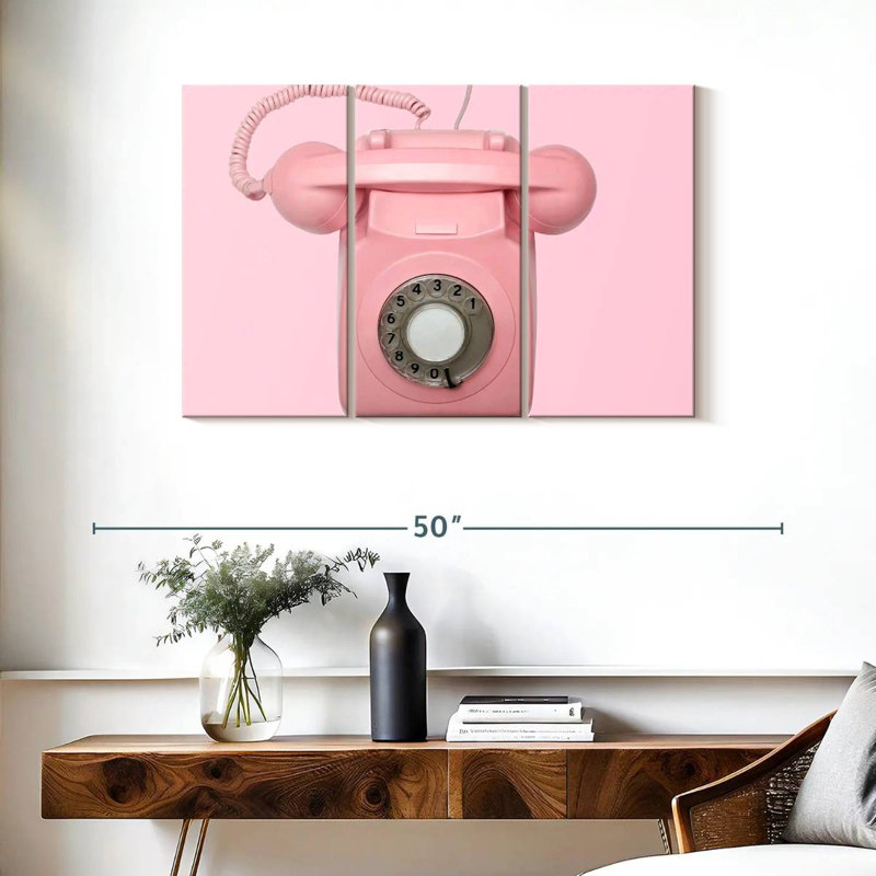 Téléphone rotatif rose Kerner, H 24 po x l 38 po