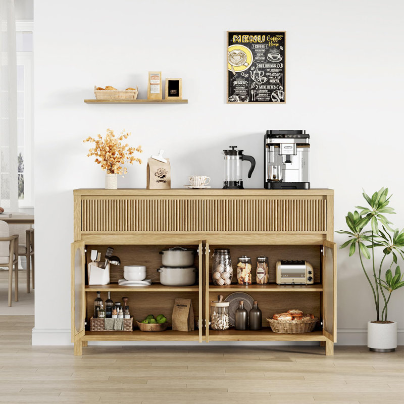 Grande armoire buffet 55 po avec rangement et 2 tiroirs cannelés, armoire de table basse avec 4 portes en verre pour la salle à manger, le salon et la cuisine (naturel)