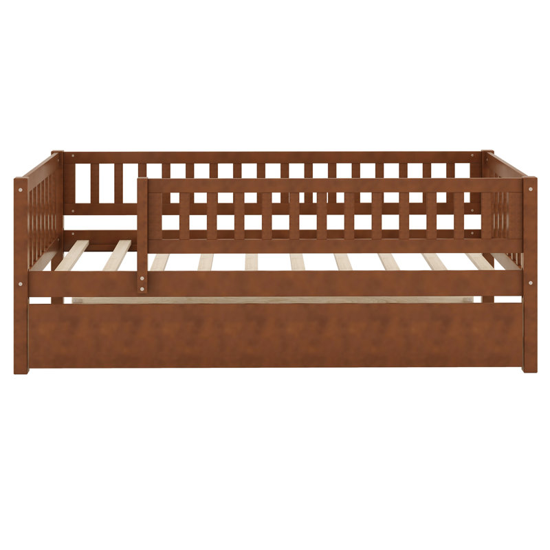 Shanovia Daybed, Walnut
