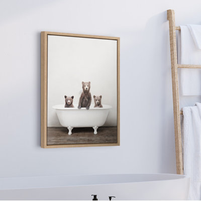 «Three Little Bears in Vintage Bathaign» par Amy Peterson, reproduction d'art sur toile encadrée