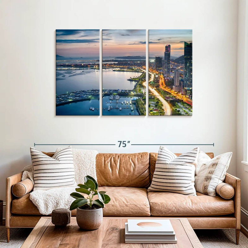 Sebbie Avenida Balboa, 36" H x 57" W