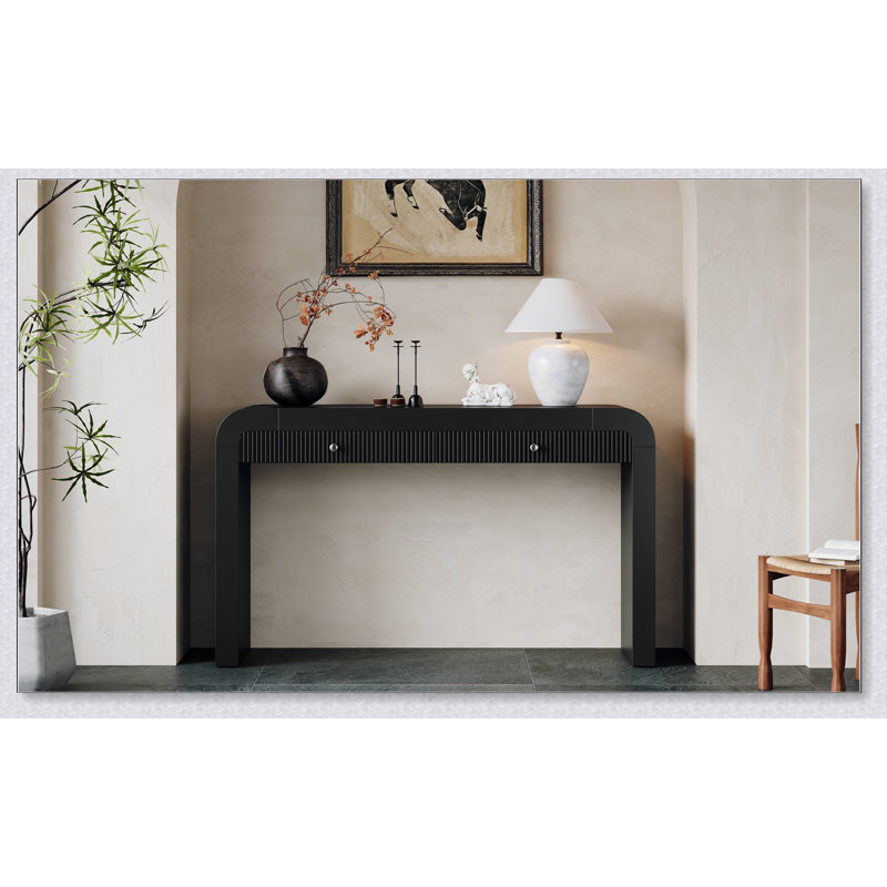 Console rustique avec façade de tiroir cannelée, table d'entrée avec coins incurvés et pieds épais, table de canapé robuste pour le couloir et le salon