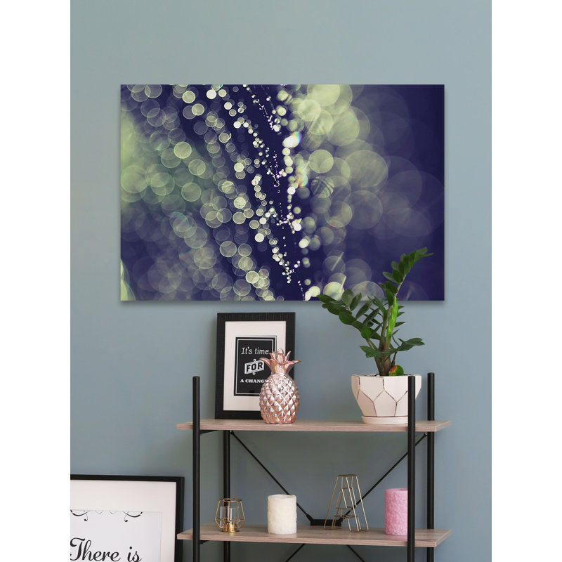 «Droplets», reproduction sur toile tendue, H 24 po x l 36 po x P 1,5 po