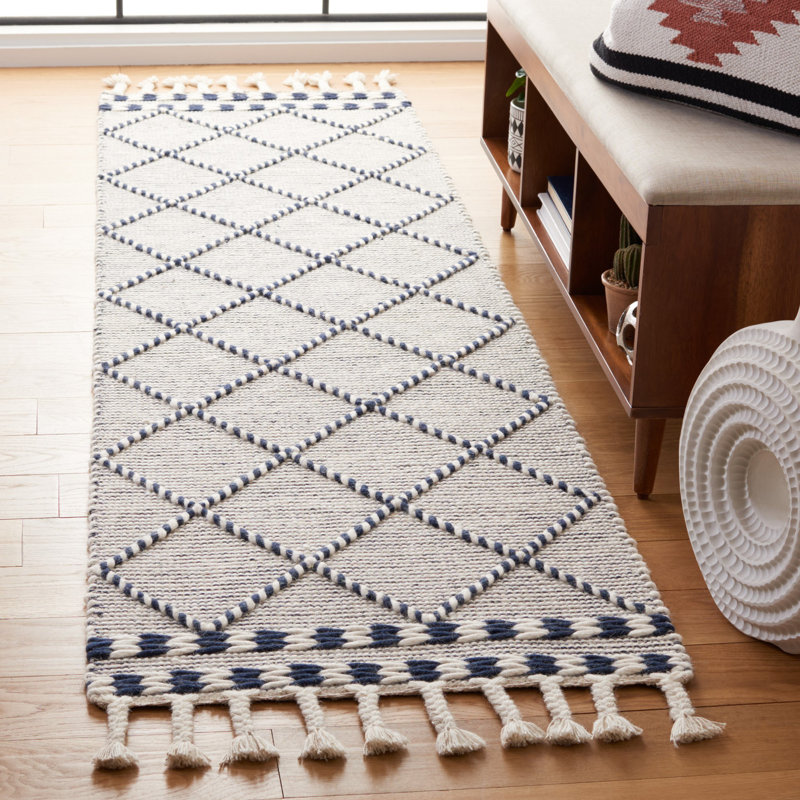 Dessiree Hand Woven Wool And Cotton Geometric Rug, Runner 2'3" x 8'