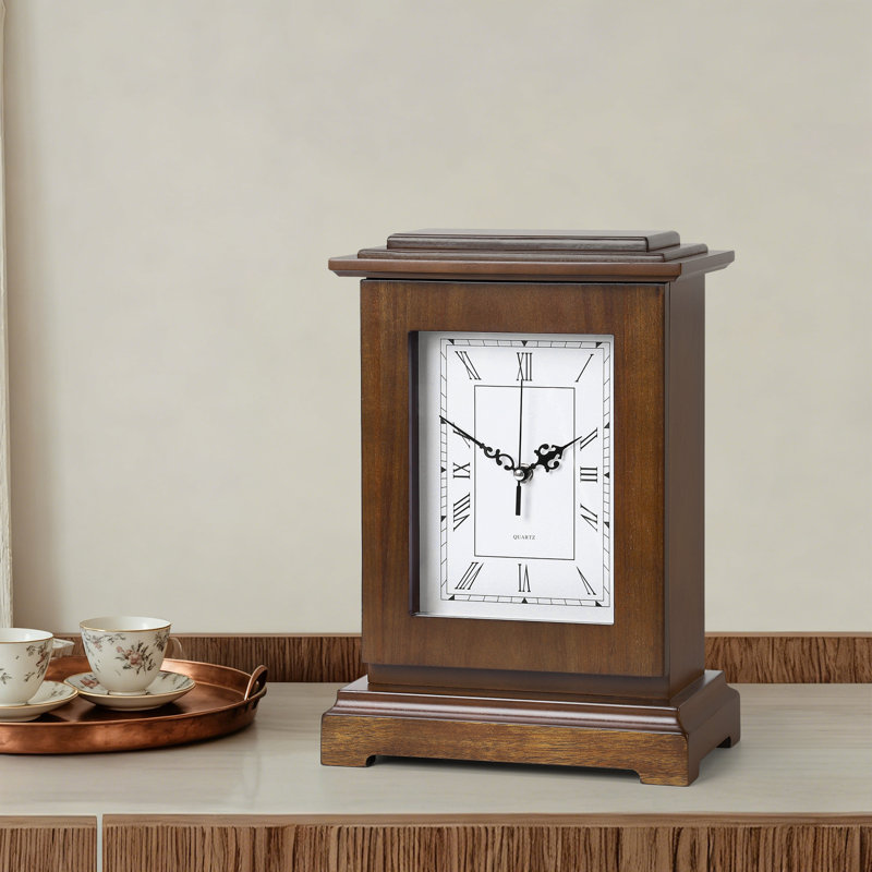 Horloge de cheminée traditionnelle avec compartiment de rangement caché pour bijoux