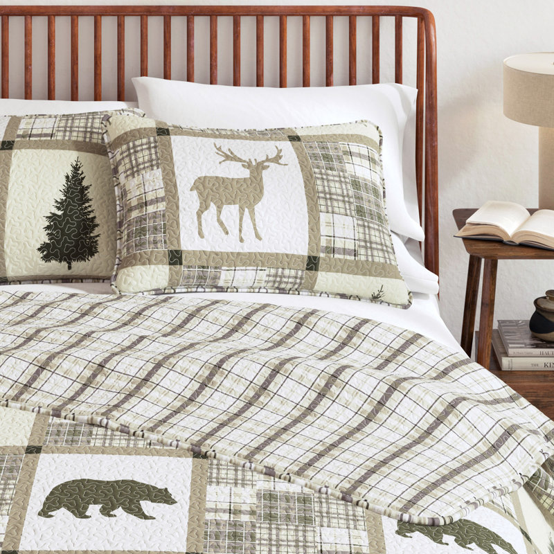Lodge Patchwork Reversible Quilt Set with Shams, Full/Queen Quilt + 2 Shams, Stonehurst