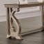 Table de canapé de style traditionnel avec structure en bois massif et pieds courbés à volutes