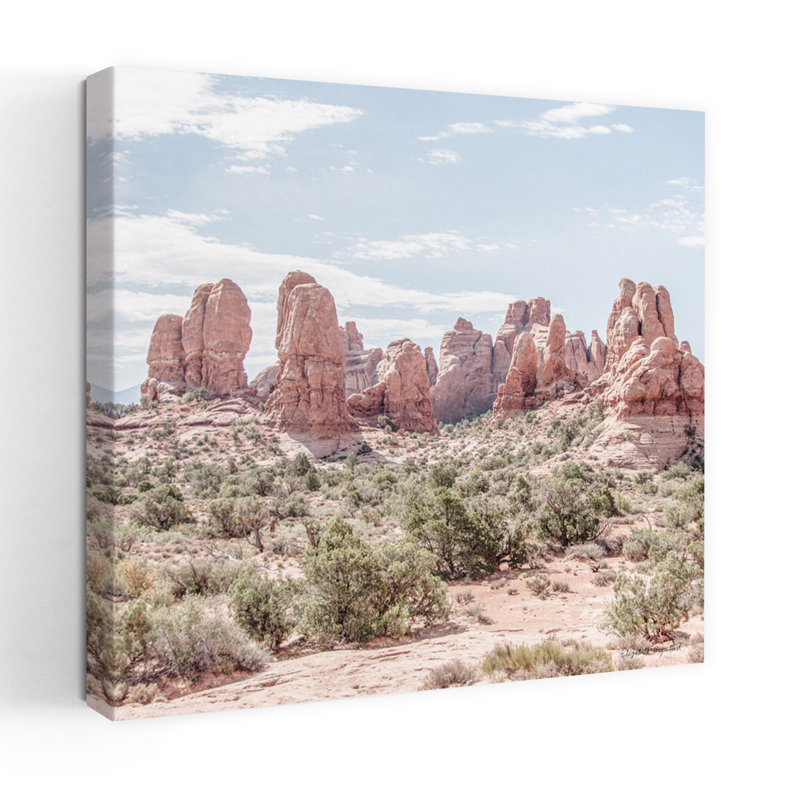 «Contemporary Oasis Day Hike III» avec art bleu rosé, H 32 po x l 32 po