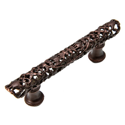 Juliane Grace pull