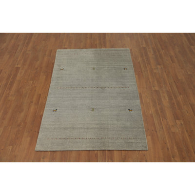 Tapis tribal fabriqué à la main de style Gabbeh 4 x 6
