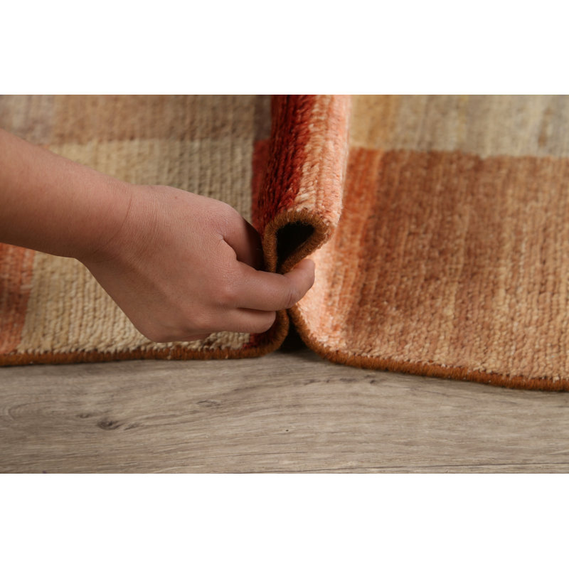 Tapis décoratif beige en laine noué à la main de conception unique 4 pi 5 po x 6 pi 5 po noué à la main New Age